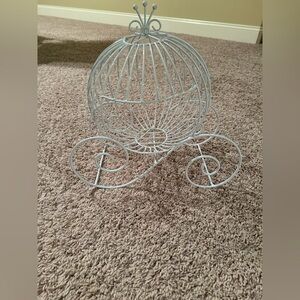 💍✨ Cinderella Coach White Wire Card Holder – Wedding, Baby Shower, Party Décor 👑